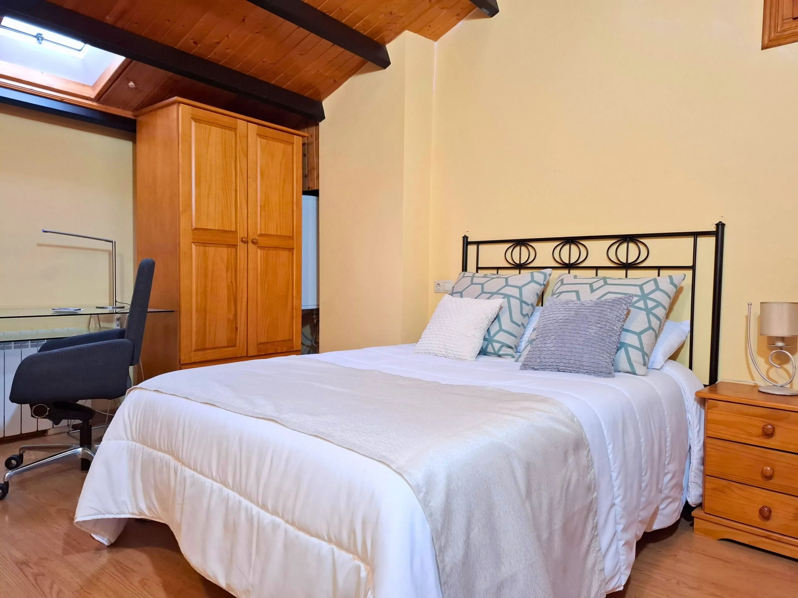 Habitaciones confortables y espacios pensados para profesionales - imagen 6