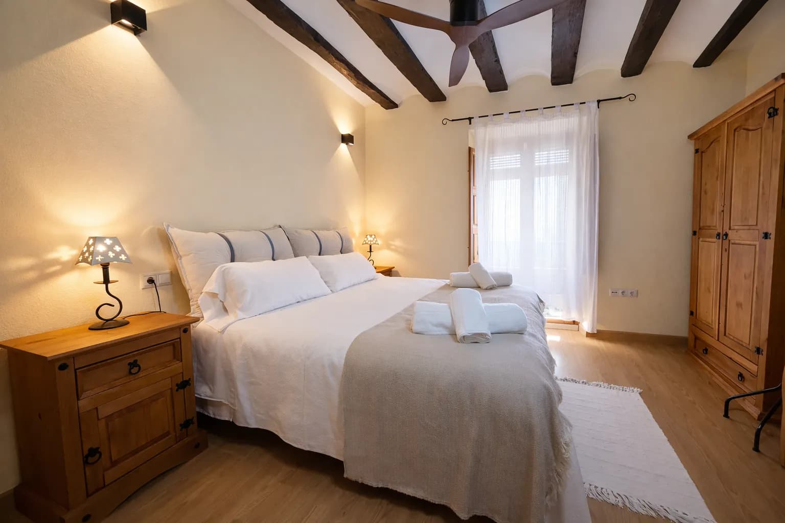 Habitaciones confortables y espacios pensados para profesionales - imagen 2