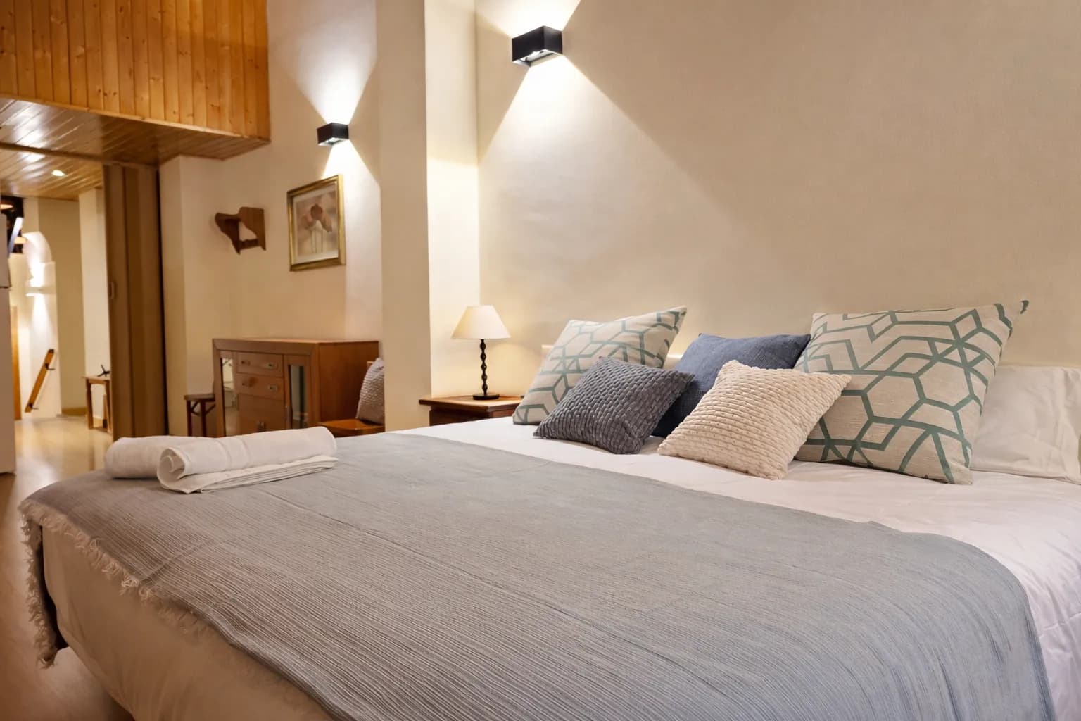 Habitaciones confortables y espacios pensados para profesionales - imagen 4