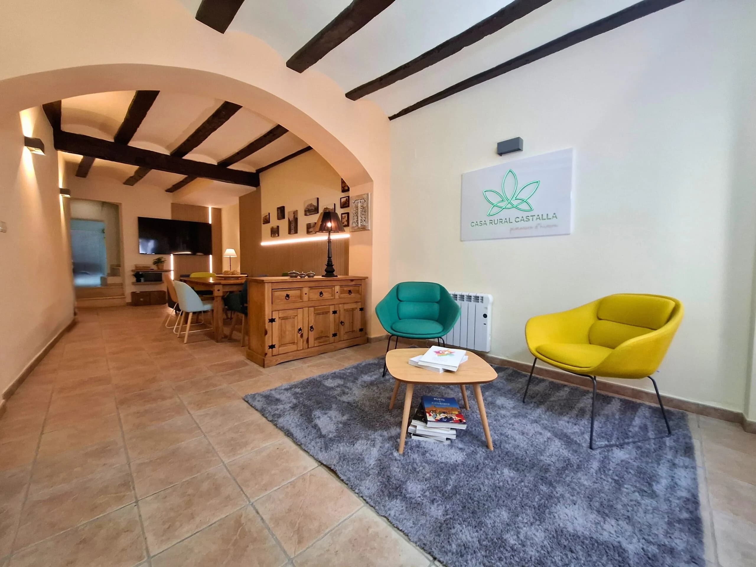 Espacios adaptables para briefings, formaciones y sesiones de trabajo - imagen 2