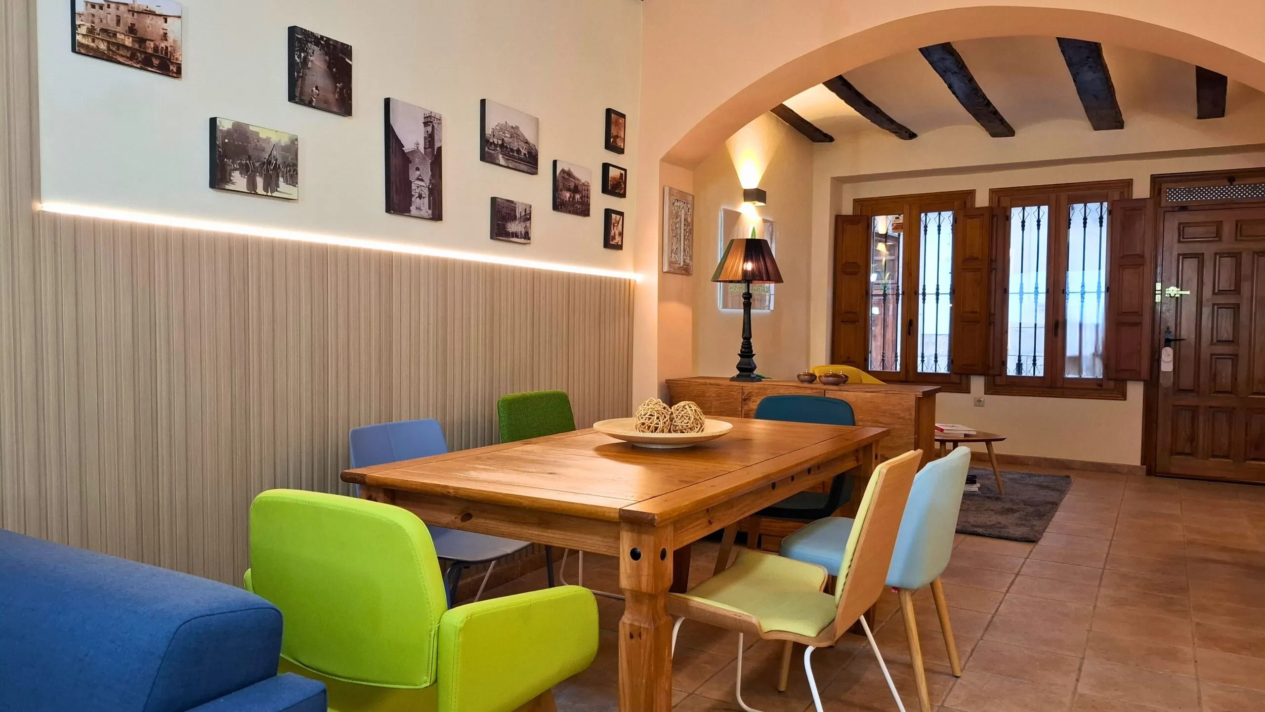 Espacios adaptables para briefings, formaciones y sesiones de trabajo - imagen 3