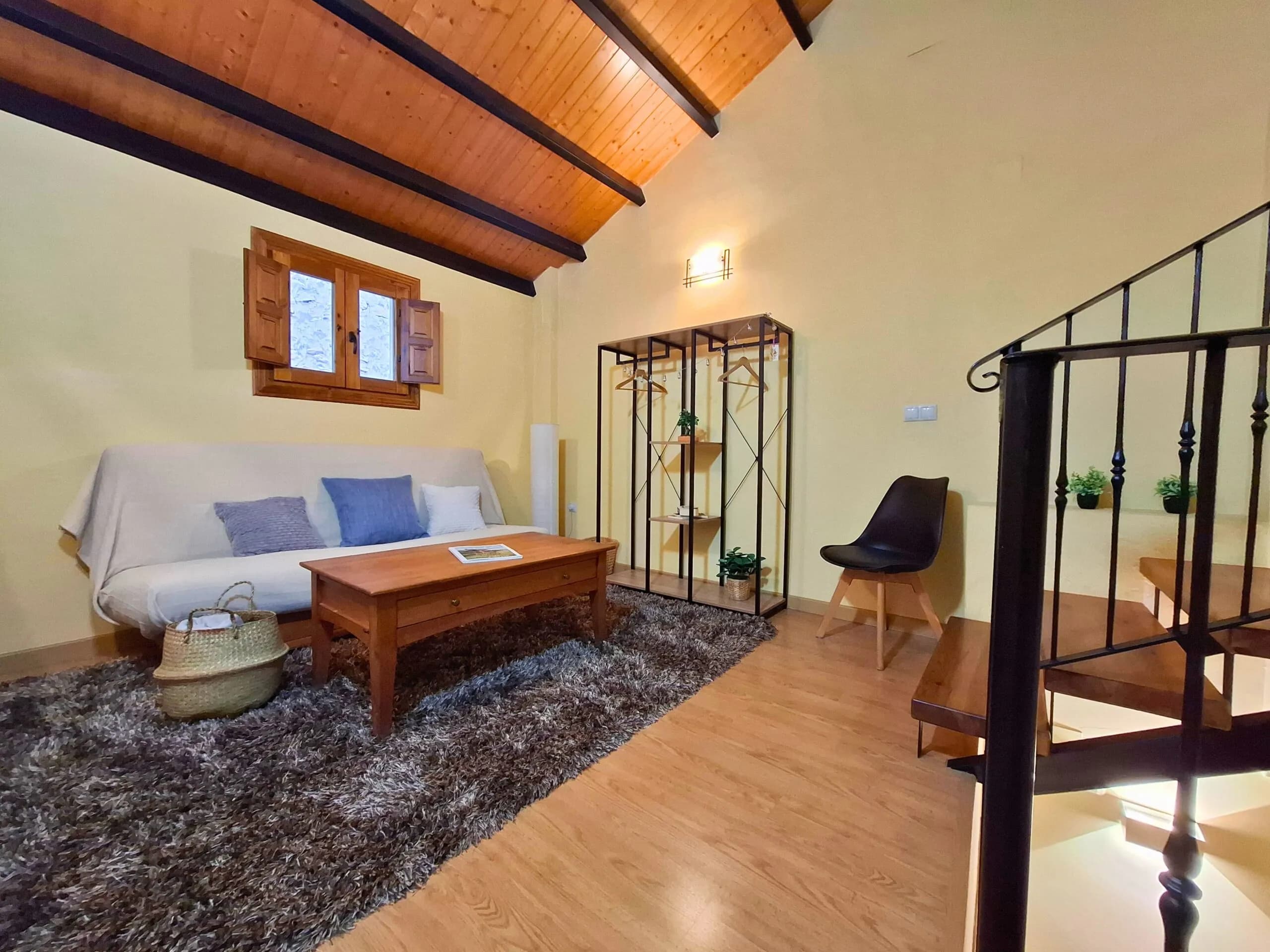 Espacios adaptables para briefings, formaciones y sesiones de trabajo - imagen 4